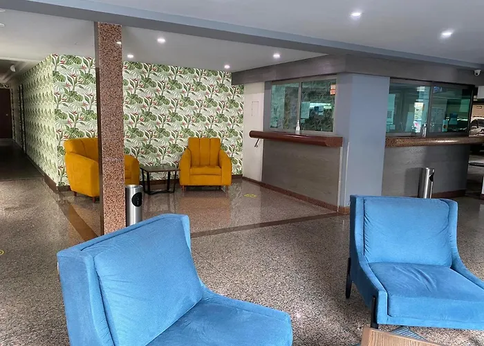 Hotel Menara